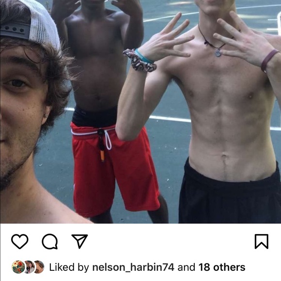 Meet your Posher, Jonathan - Picture 3 of 5